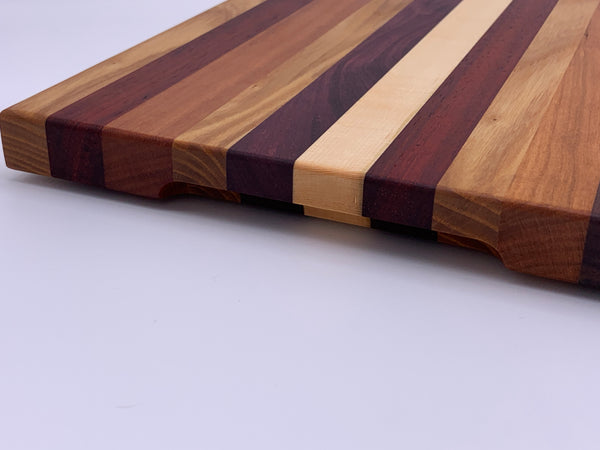 Cutting Board w/ Finger Grip (Small)